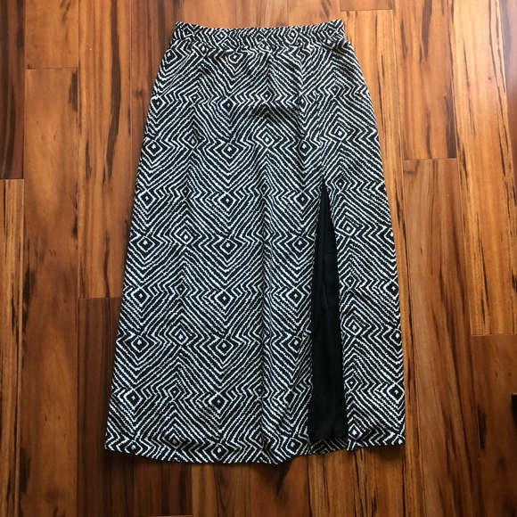 MICHAEL Michael Kors Dresses & Skirts - Michael Kors B&W Black & White Printed Maxi Skirt